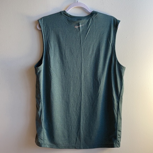 Green Nike Athletic Tank Top L EUC - Picture 3 of 6